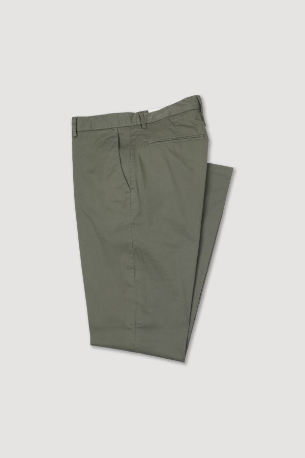Slim fit chinos