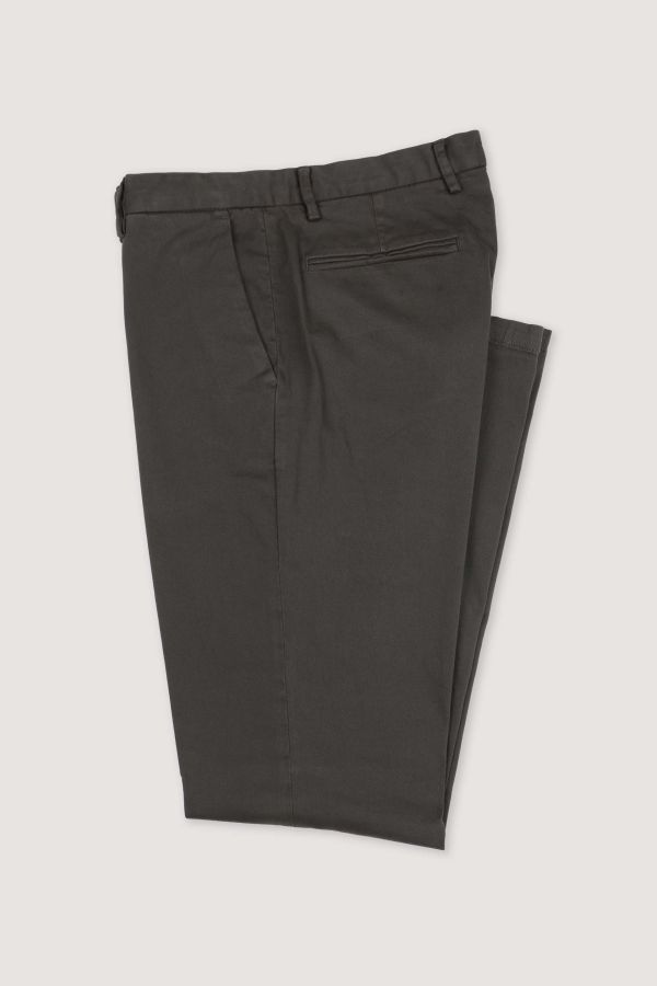 Slim fit chinos