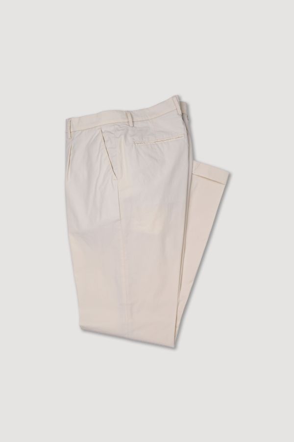 Slim fit pleated chinos