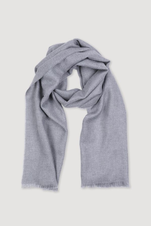 Fringed scarf