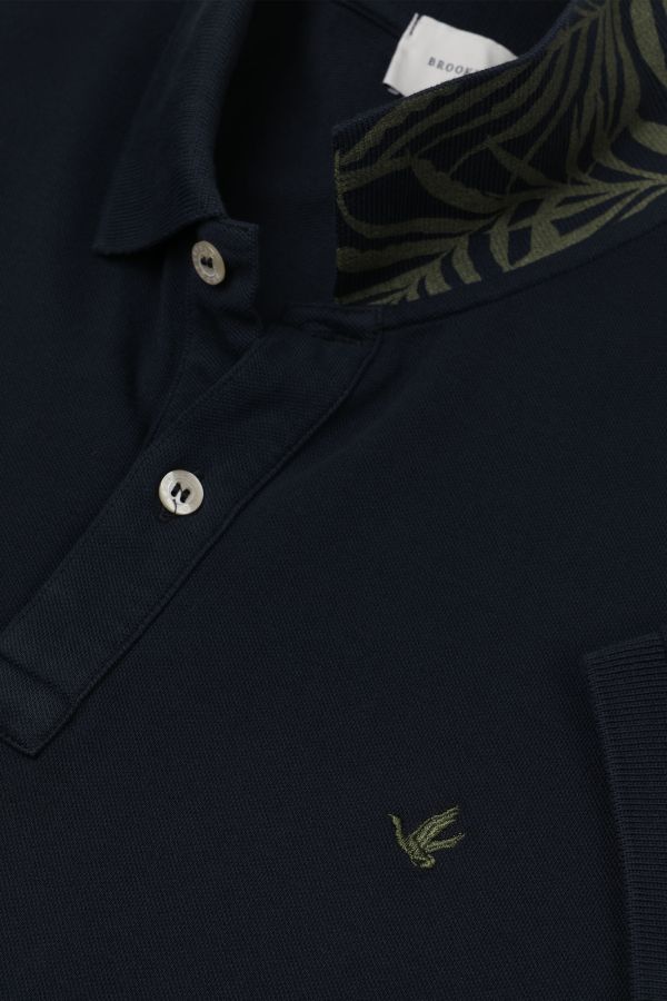 Printed collar polo shirt