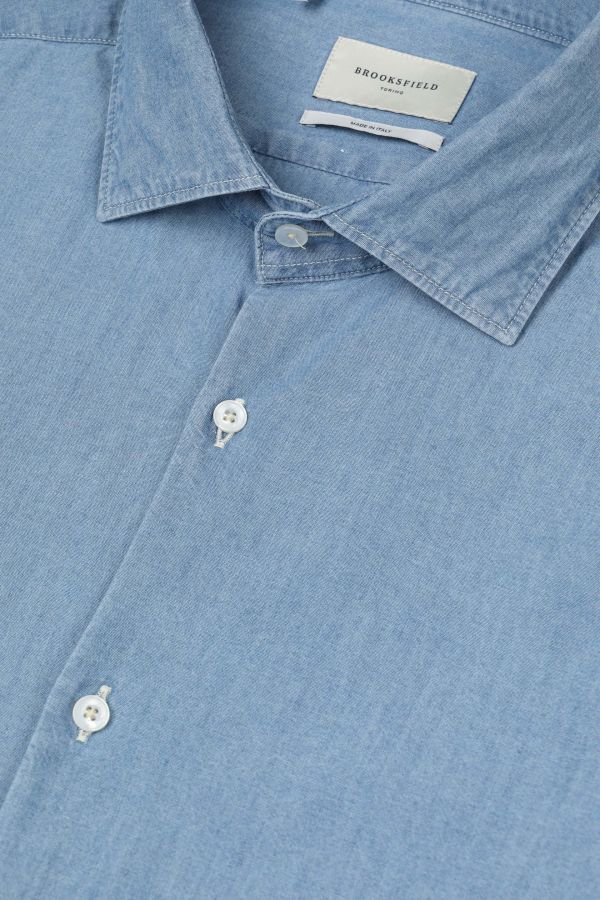 Spread collar shirt, slim fit