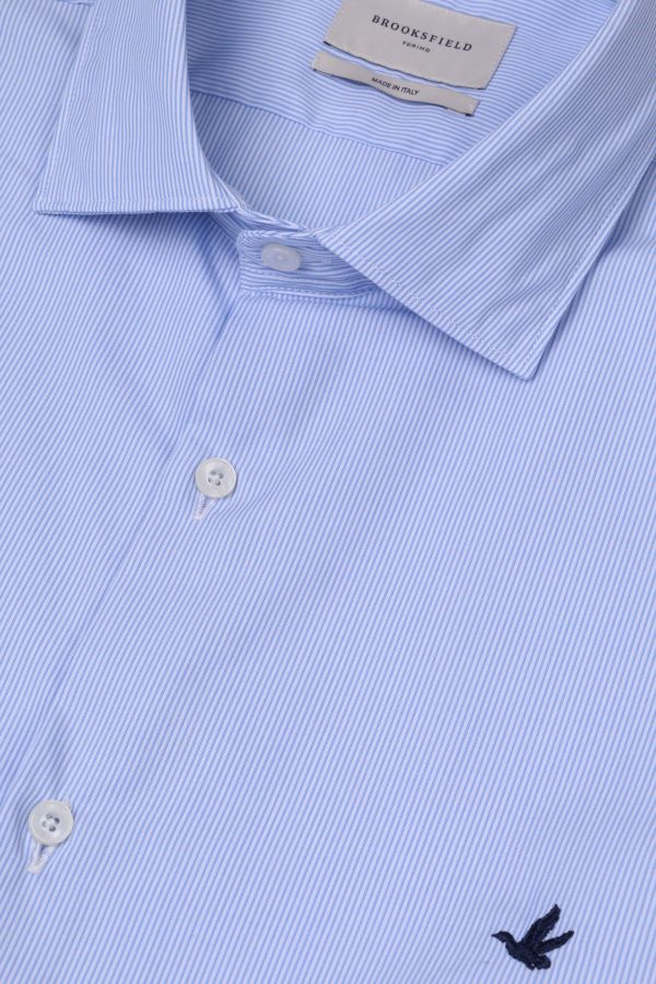 Spread collar shirt, slim fit