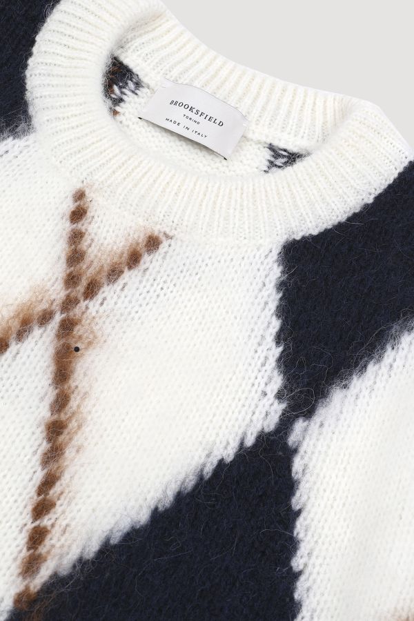 Crewneck sweater
