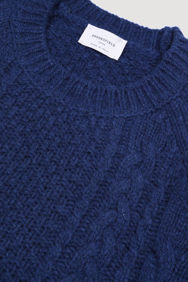 Crewneck sweater