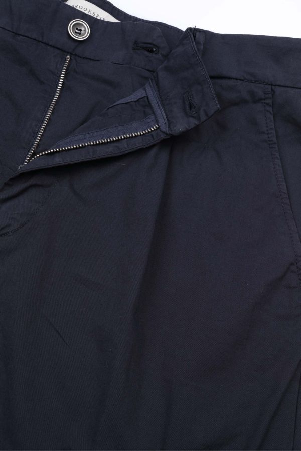 Tailored pleated chinos